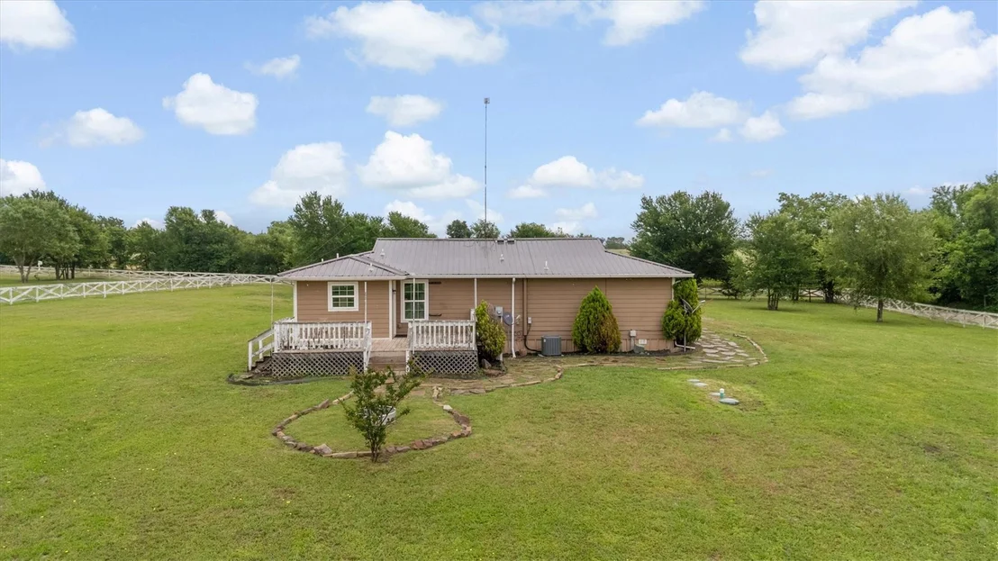 Photo of 5732 Emilia Way