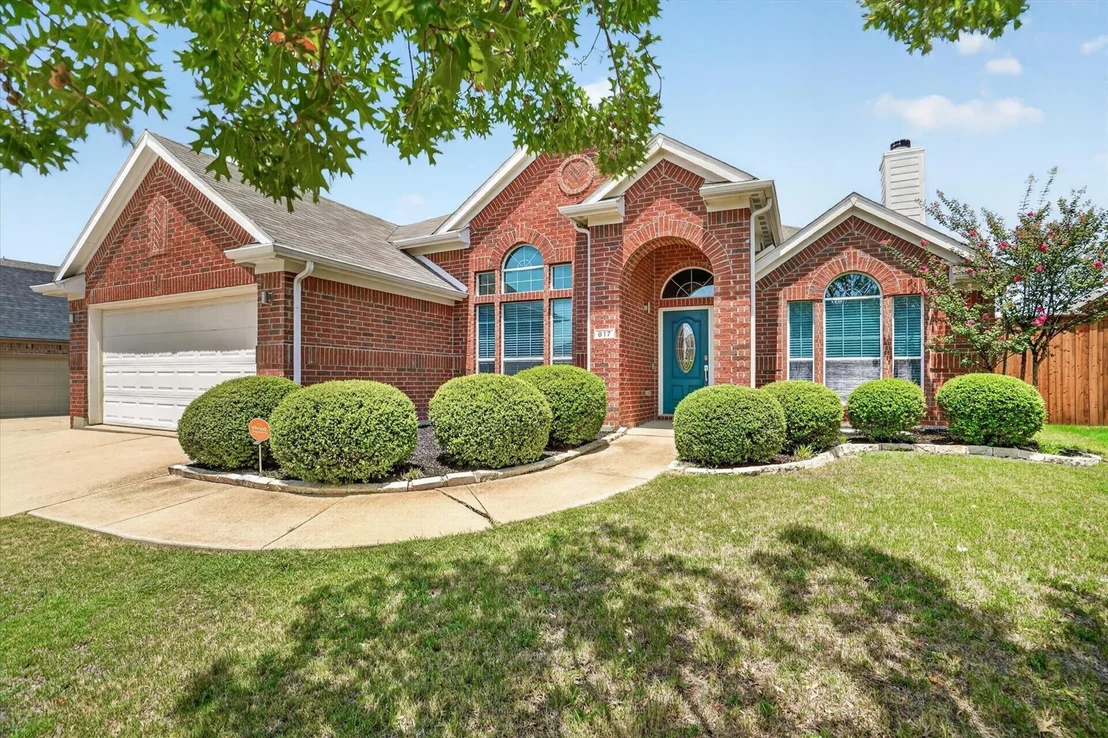 Photo of 817 Peach Lane