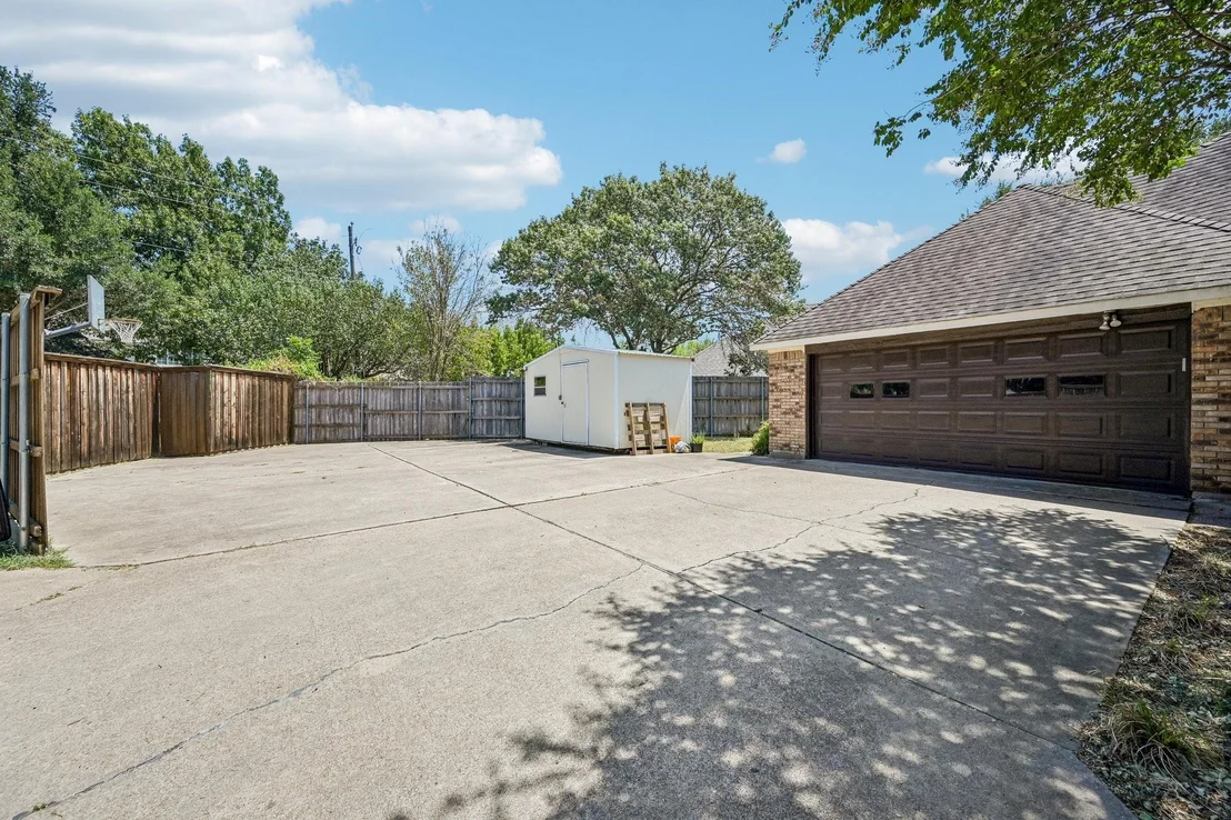 Photo of 925 Spring Brook Drive