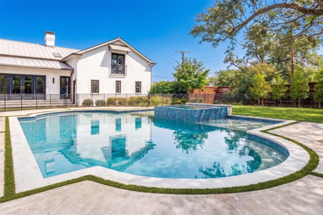 Photo of 5111 Meaders Lane