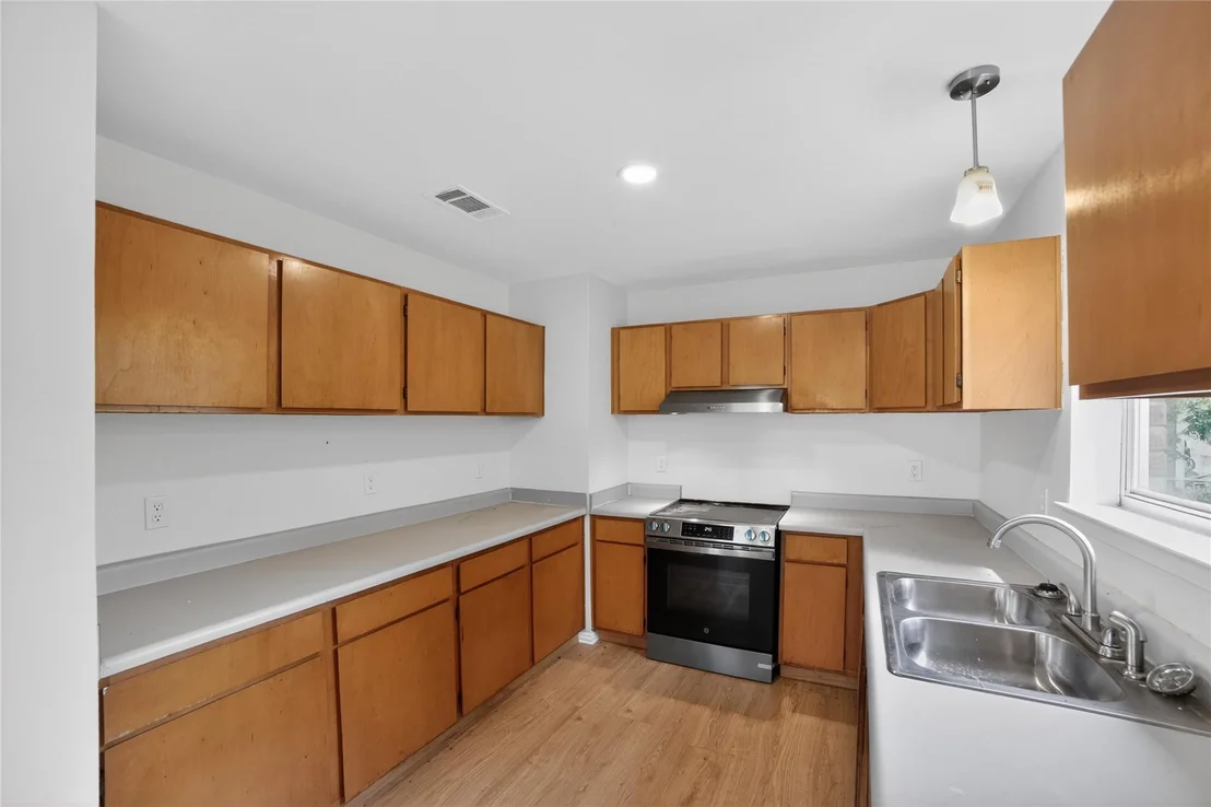 Photo of 808 Park Street