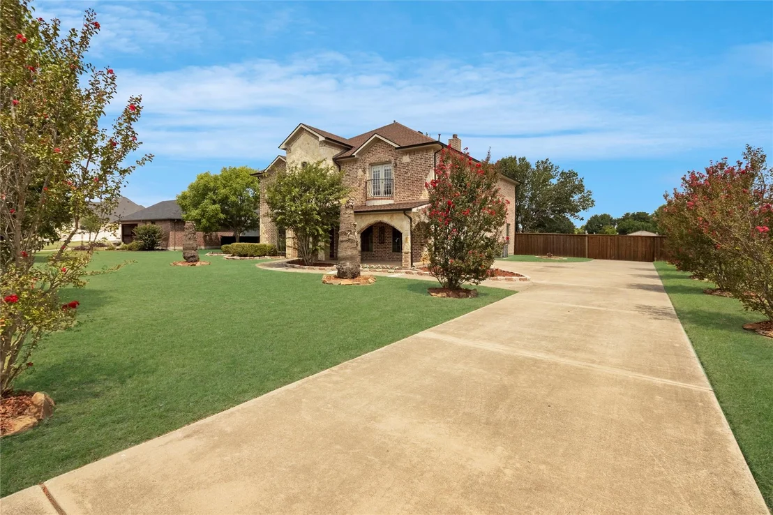 Photo of 815 Meadow Lark Lane