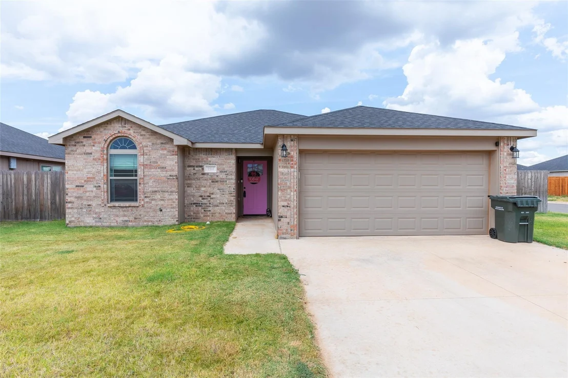 Photo of 194 Waterloo Drive