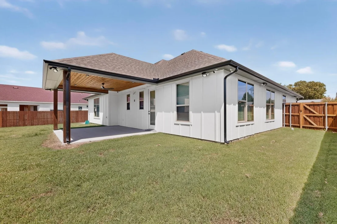 Photo of 1672 Brookview Drive