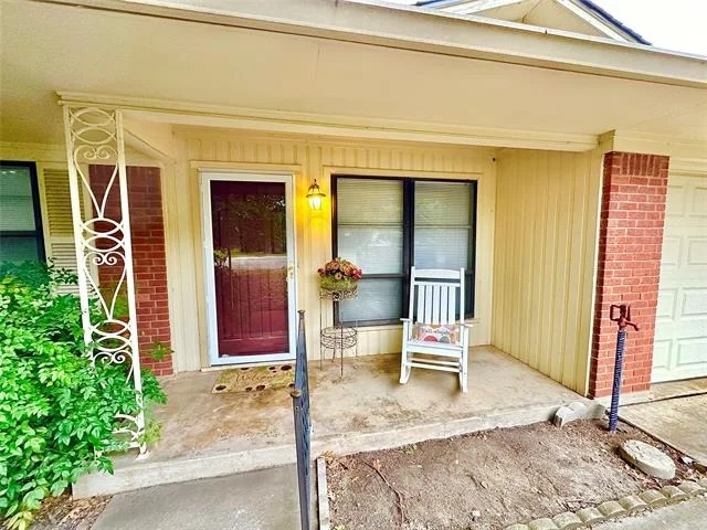 Photo of 1008 Sierra Drive