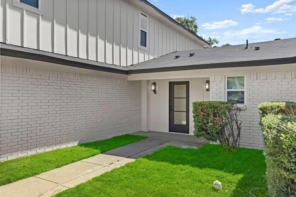 Photo of 3409 Buckingham Drive