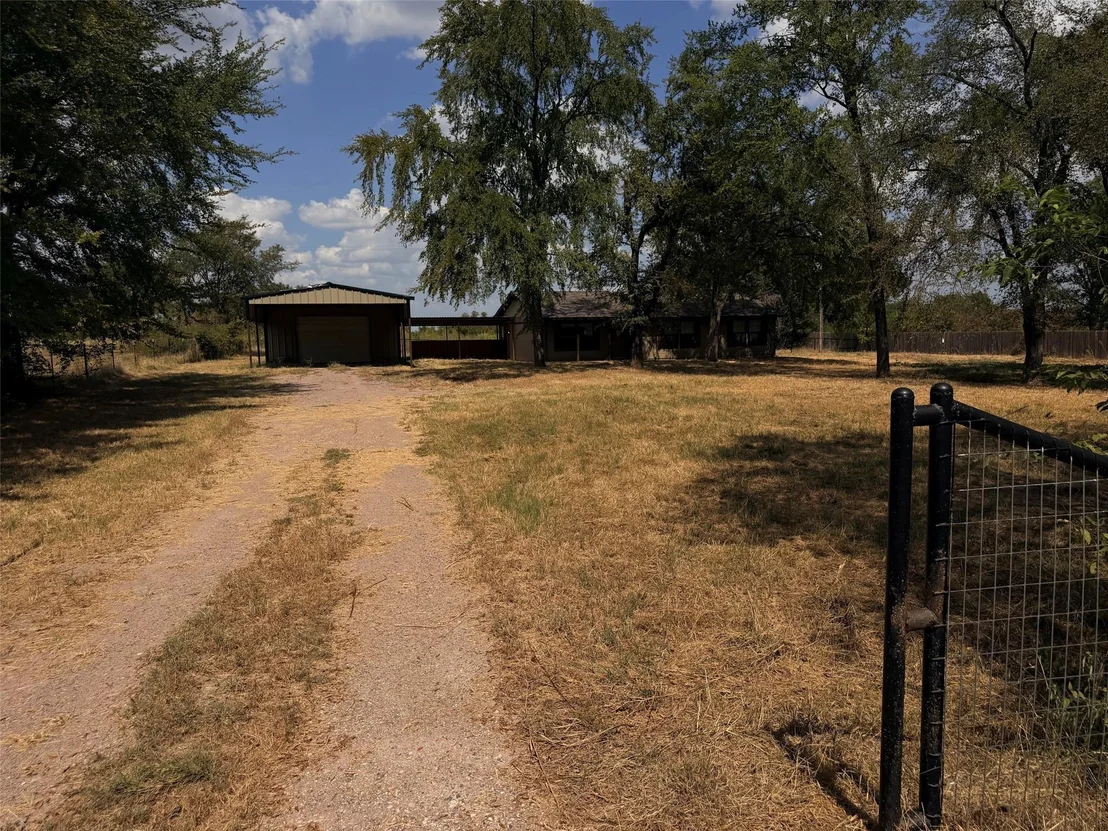 Photo of 1223 Yowell Road