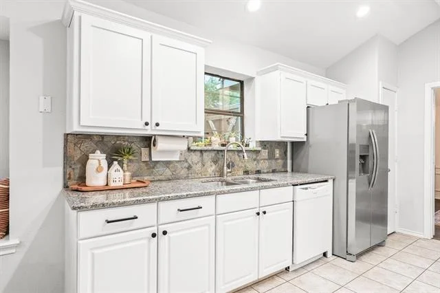 Photo of 4405 Avonshire Lane