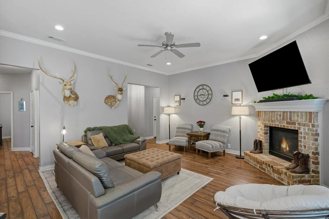 Photo of 3123 Oak Bend