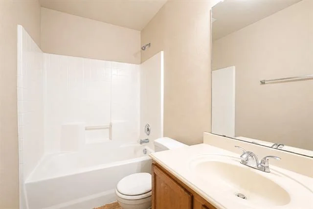 Photo of 1405 Canvasback