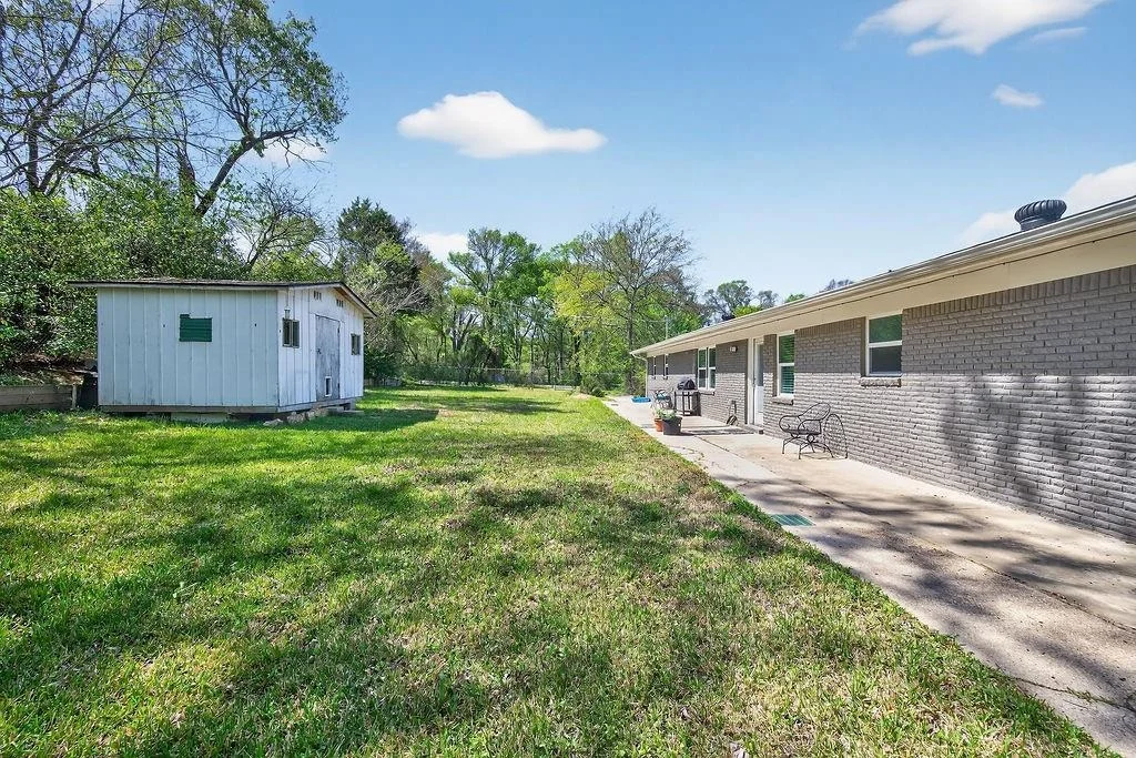 Photo of 600 Bunny Rabbit Road