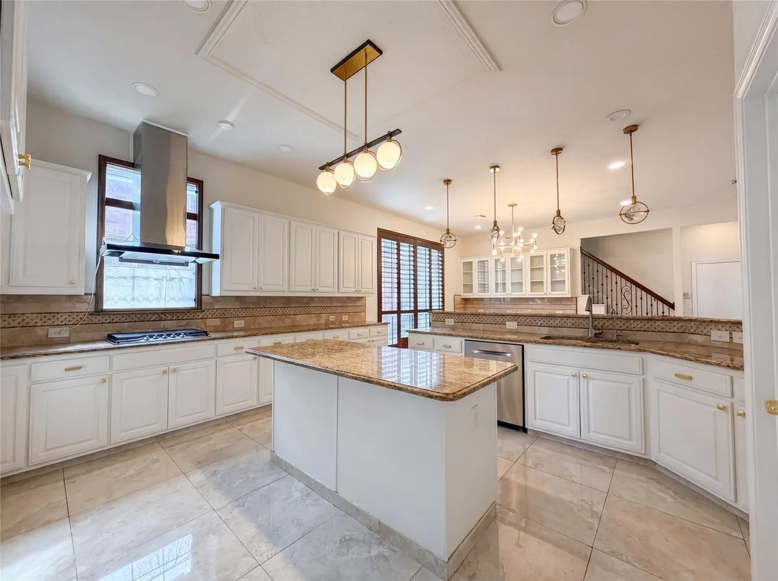 Photo of 1429 Greenbriar Drive