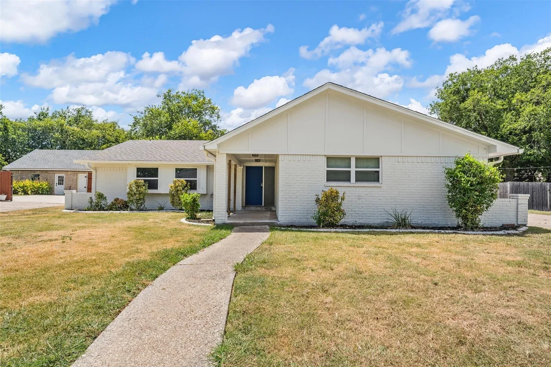 Photo of 229 Crockett Lane
