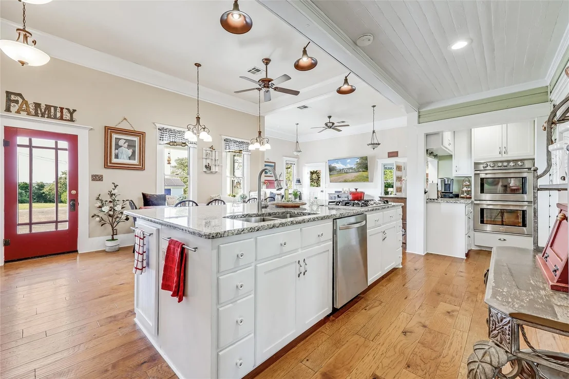 Photo of 13471 Cedar Valley Road