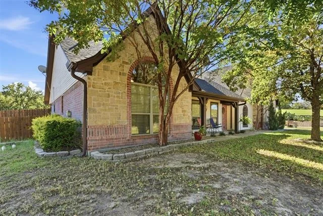 Photo of 437 Adair Lane