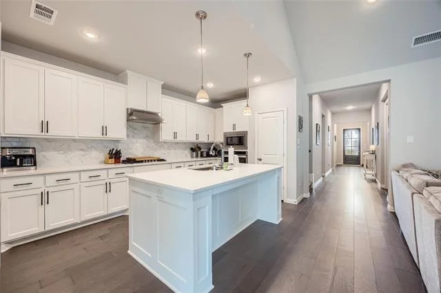 Photo of 6029 Mapleshade Way