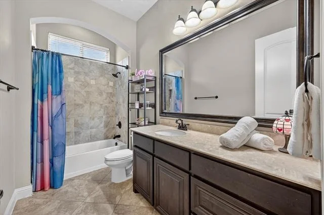Photo of 4500 Knoll Ridge Drive