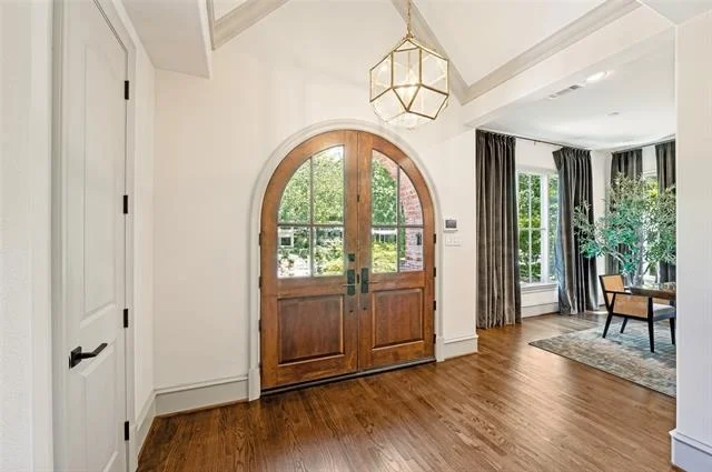 Photo of 5638 Greenbrier Drive
