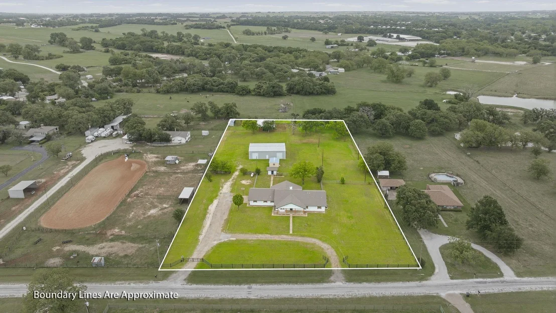 Photo of 621 County Road 484