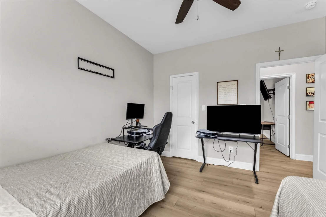 Photo of 370 Frederick Drive
