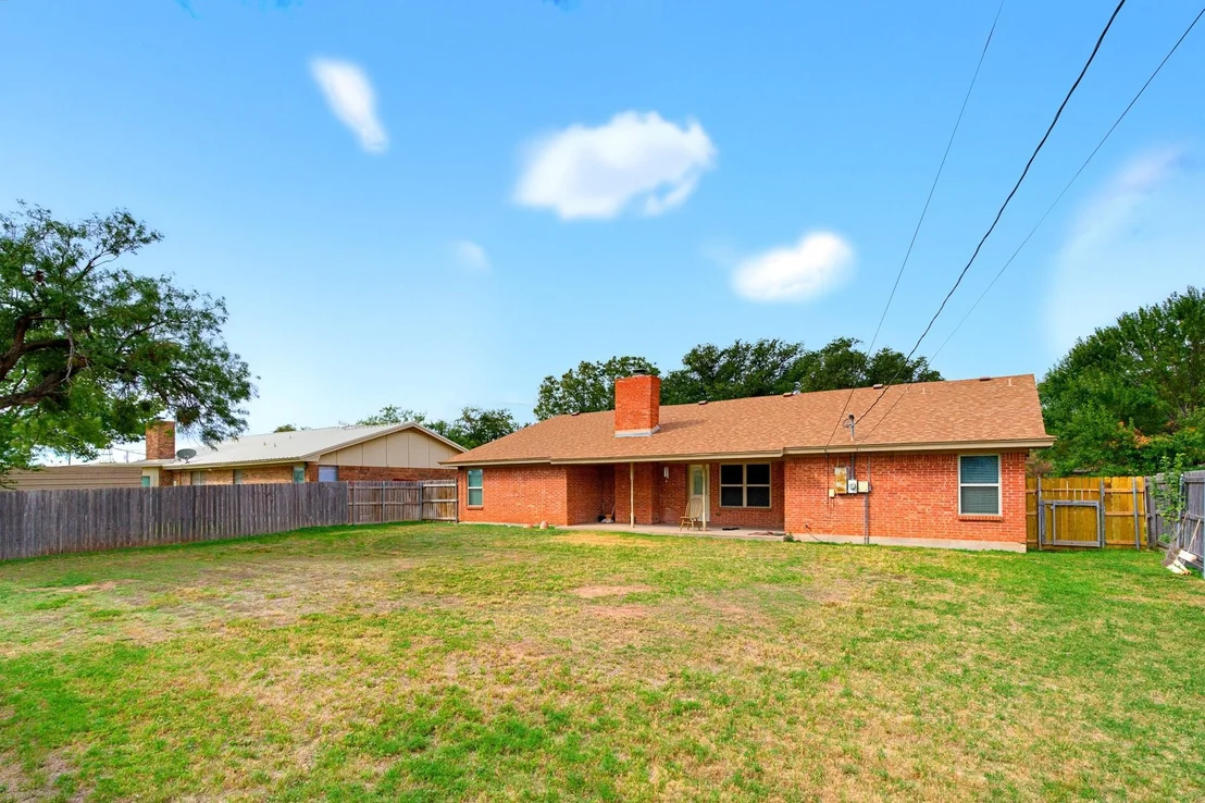 Photo of 709 Gary Ln