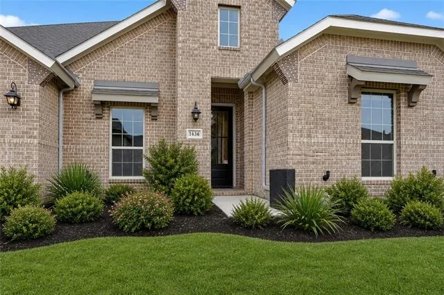 Photo of 1636 Hydrangea Lane