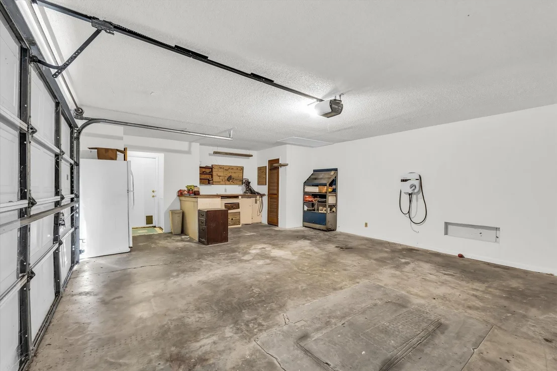 Photo of 1936 Post Oak Drive