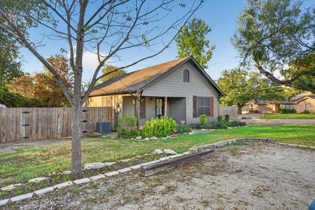 Photo of 1090 Counts Street