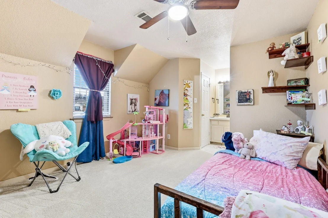 Photo of 309 Sanders Road