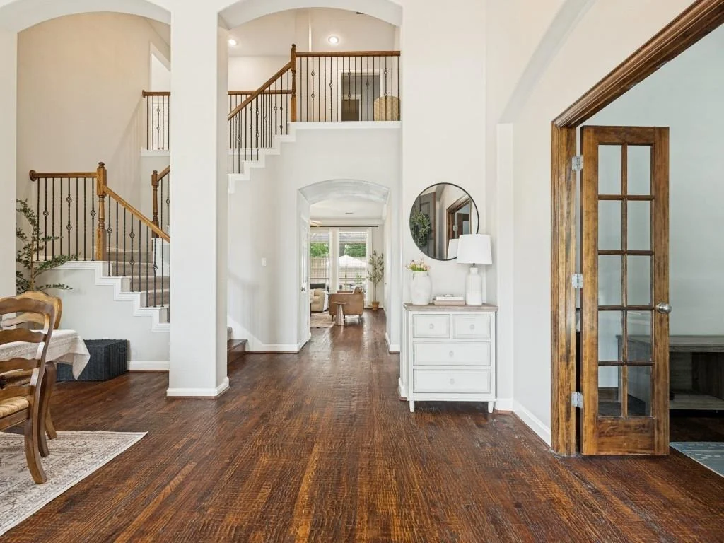Photo of 1001 Thornapple Drive