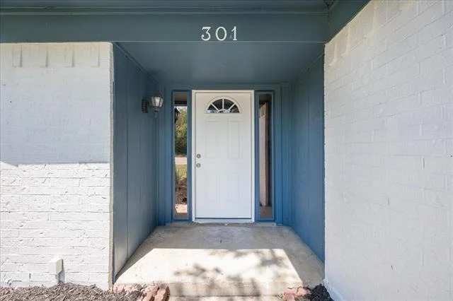 Photo of 301 Bellaire Drive