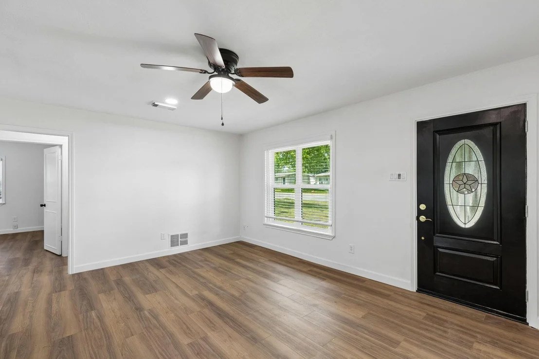 Photo of 1540 Murray Drive