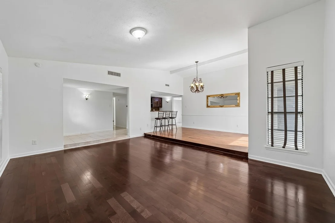 Photo of 10239 Green Ash Road