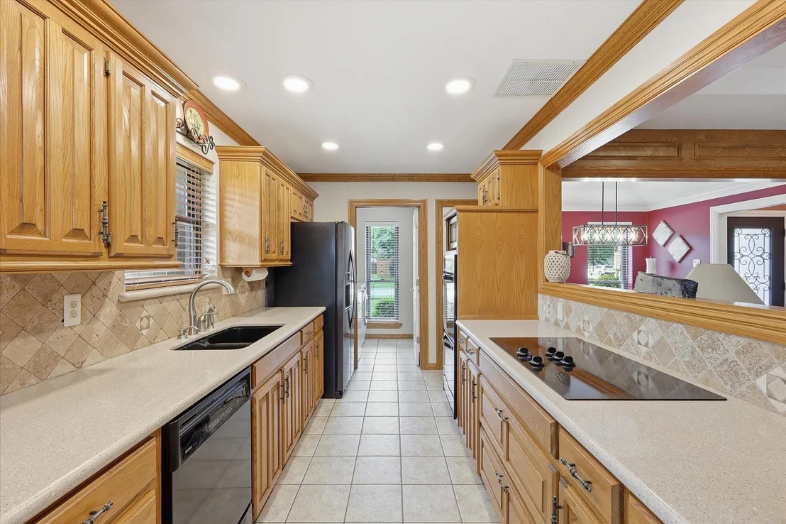 Photo of 600 Quail Lane
