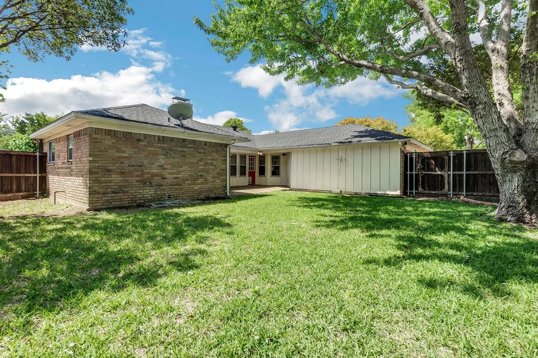 Photo of 2207 Glen Forest Lane