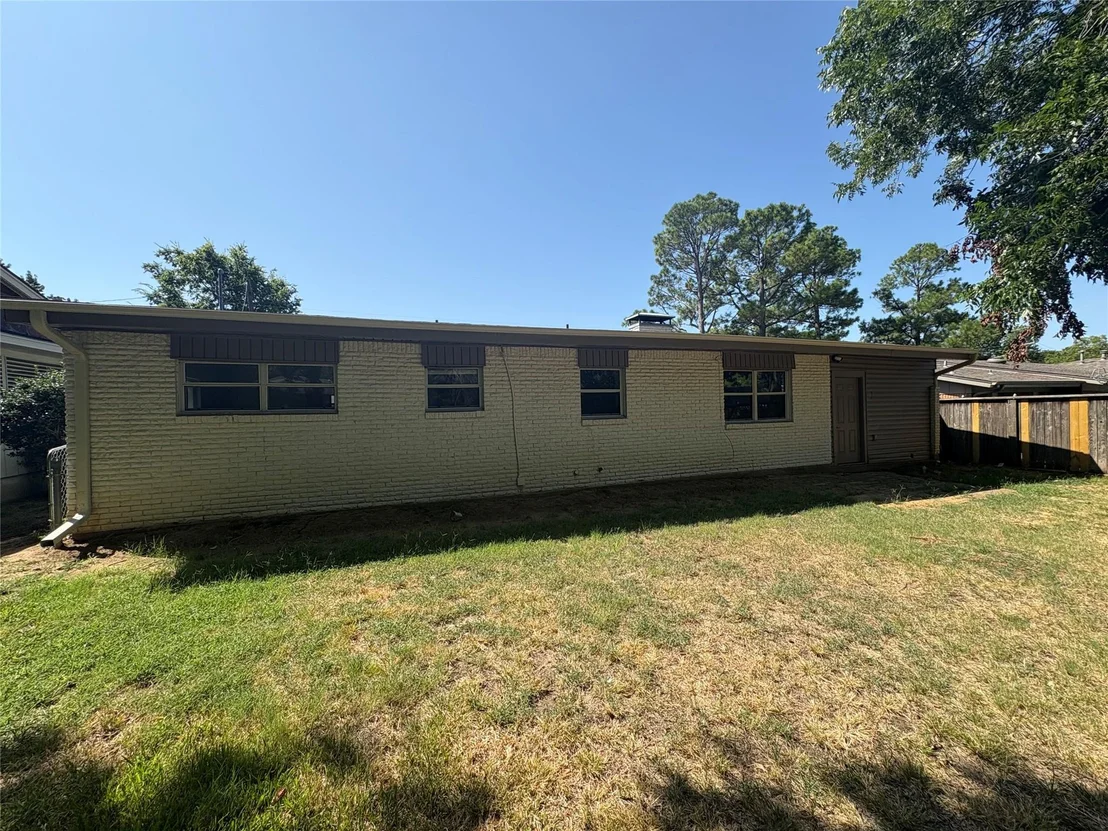 Photo of 425 W Lamberth Road