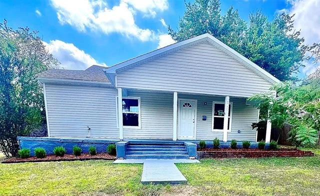 Photo of 805 W 12th Street