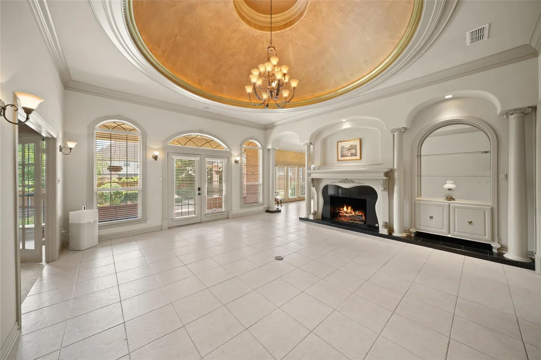 Photo of 7402 Hollytree Drive