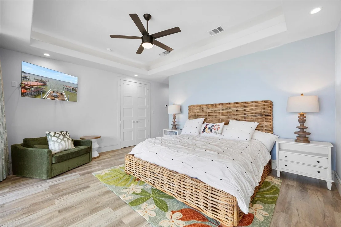 Photo of 130 Harbor Drive