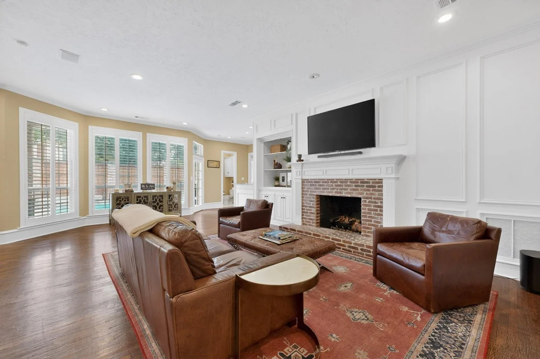 Photo of 5700 Walden Drive