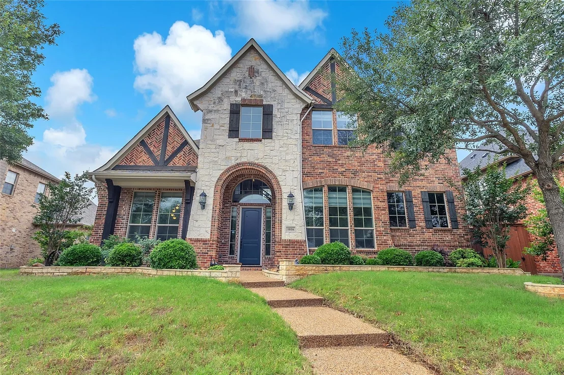 Photo of 1016 Burnet Drive