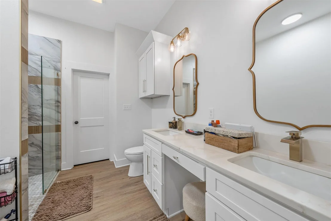 Photo of 16837 Wilson
