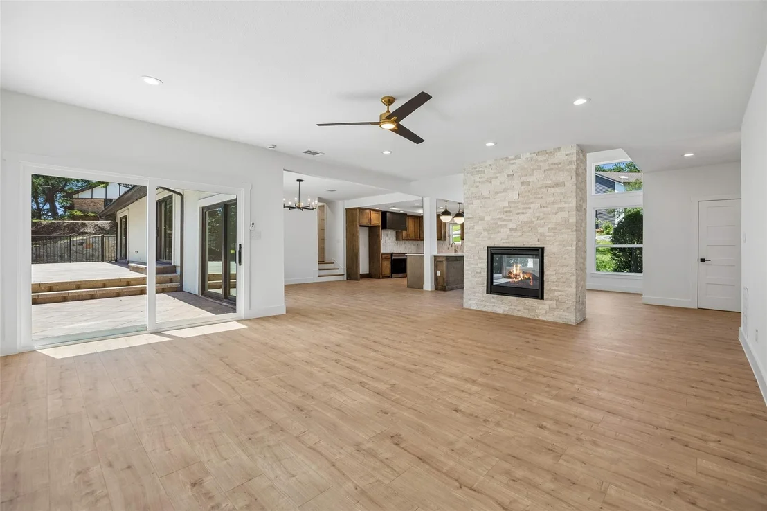 Photo of 2401 Chimney Hill Drive