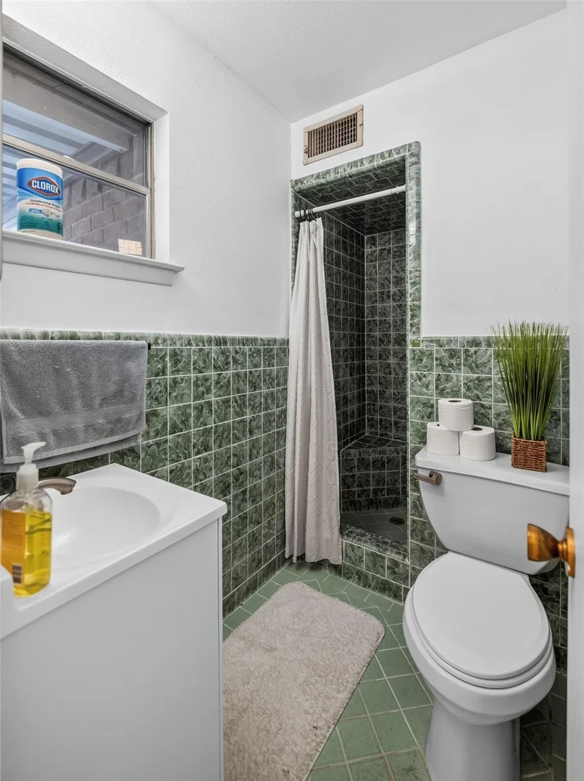 Photo of 2113 David Drive