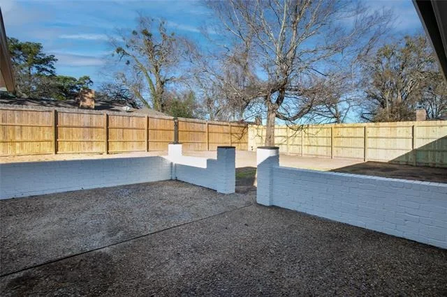 Photo of 411 W Heritage Drive