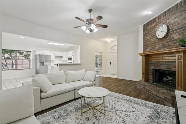 Photo of 724 Bluebonnet Drive