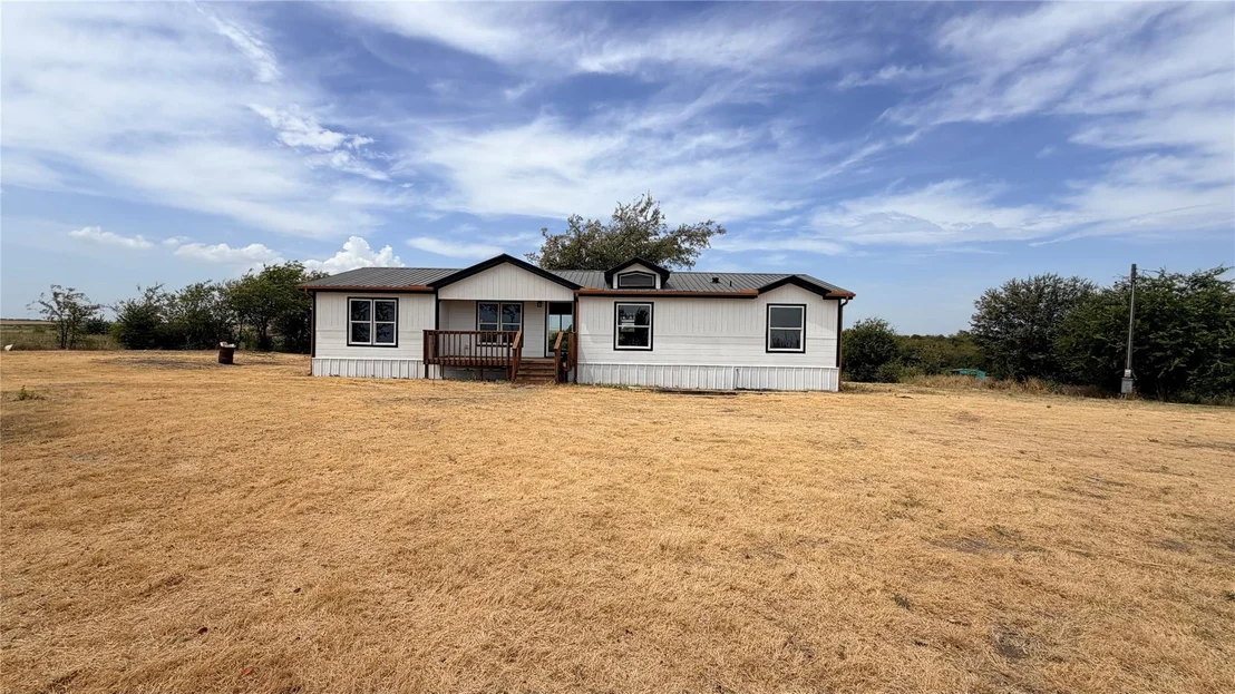 Photo of 716 Coyote Trail