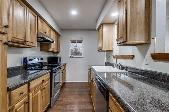 Photo of 861 Betty Drive