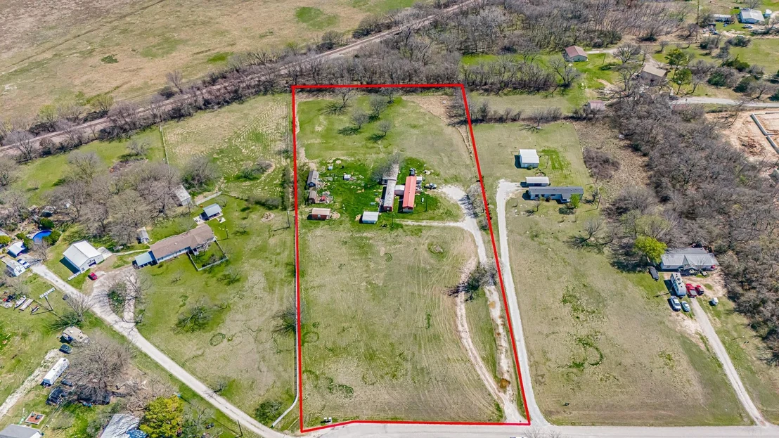 Photo of 528 Stonegate Drive