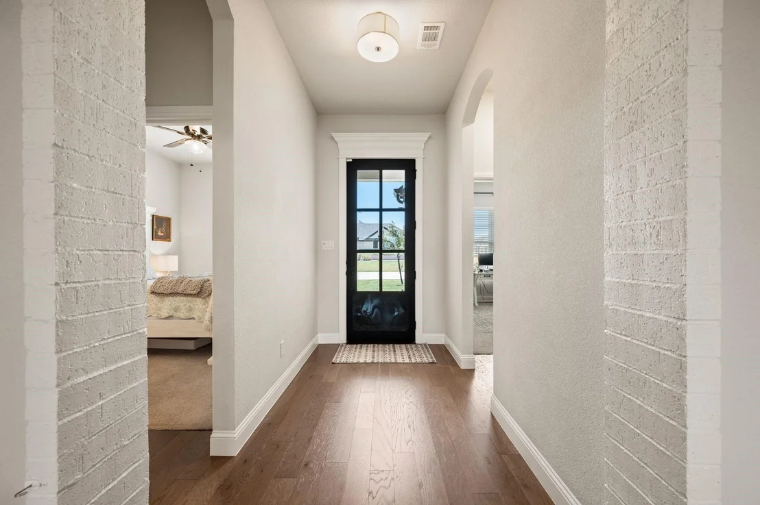 Photo of 8908 Lazy Oak Drive